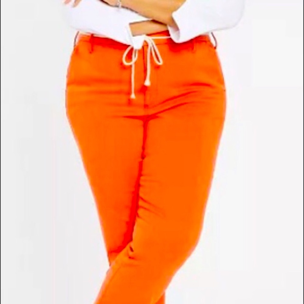 NYDJ Trousers~ Poppy color